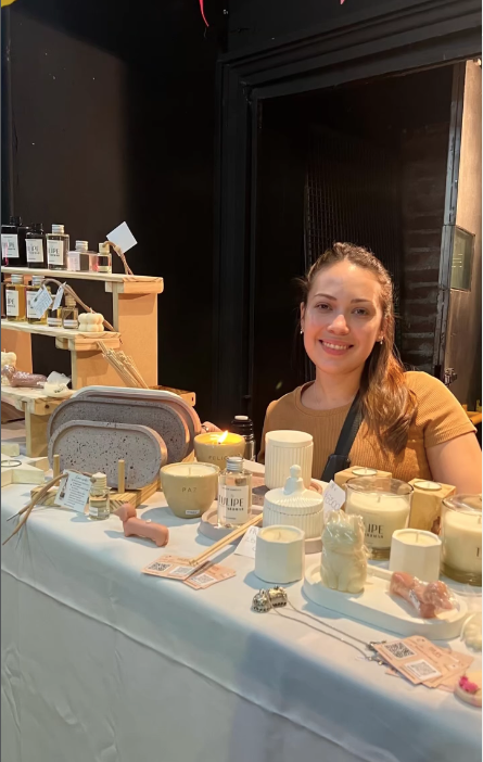 Aromas Tulipe - Puesto de mercado con velas y productos artesanales